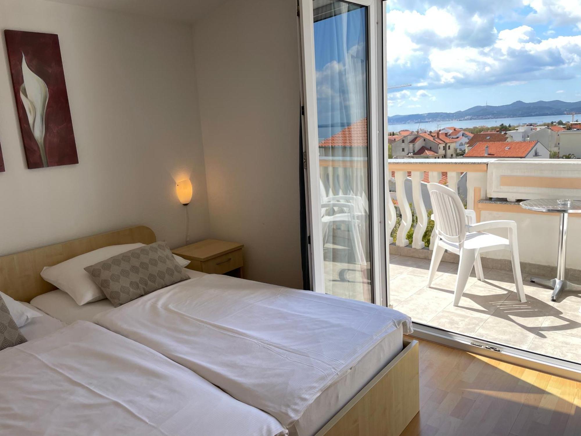 Rooms & Apartments Ana 2 Zadar Extérieur photo