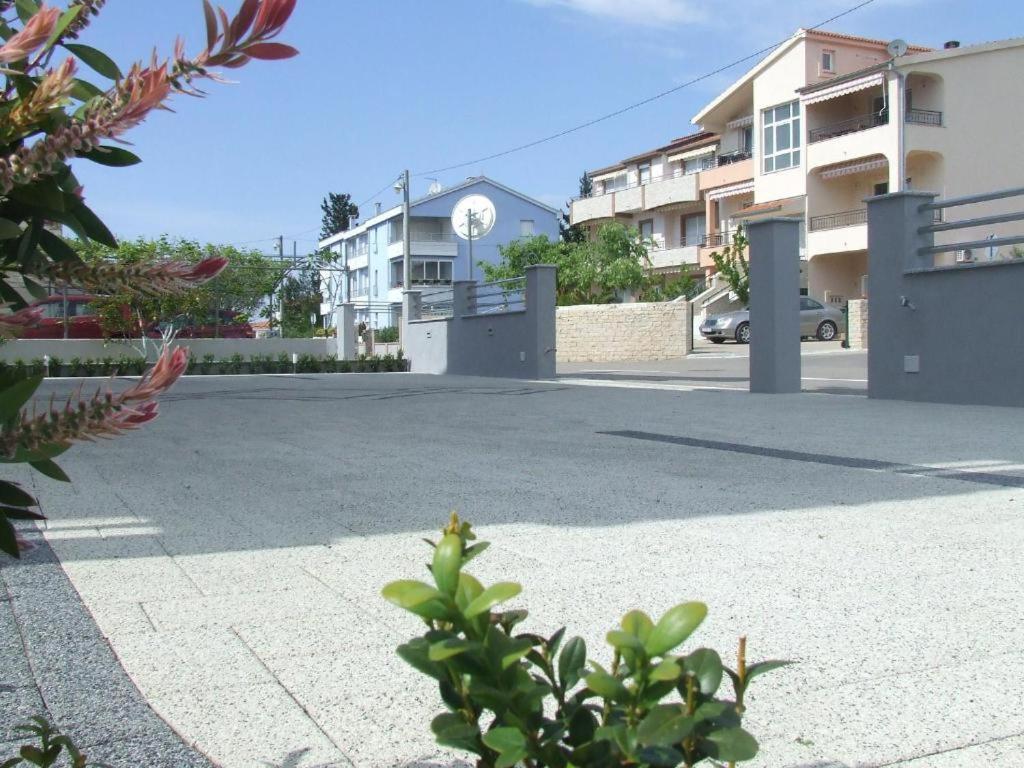 Rooms & Apartments Ana 2 Zadar Extérieur photo
